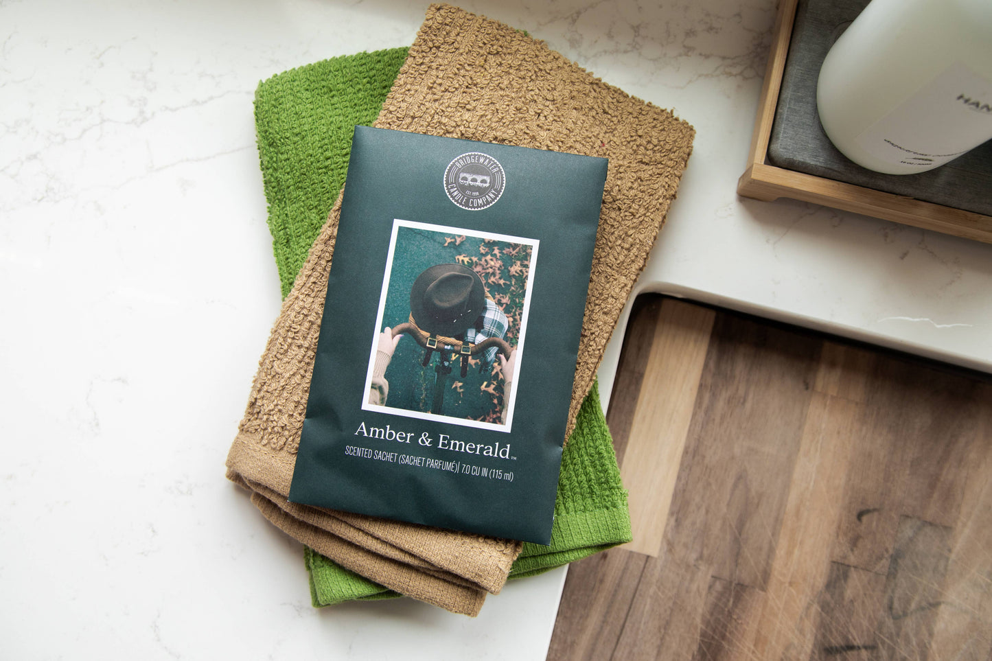 Amber & Emerald Sachet