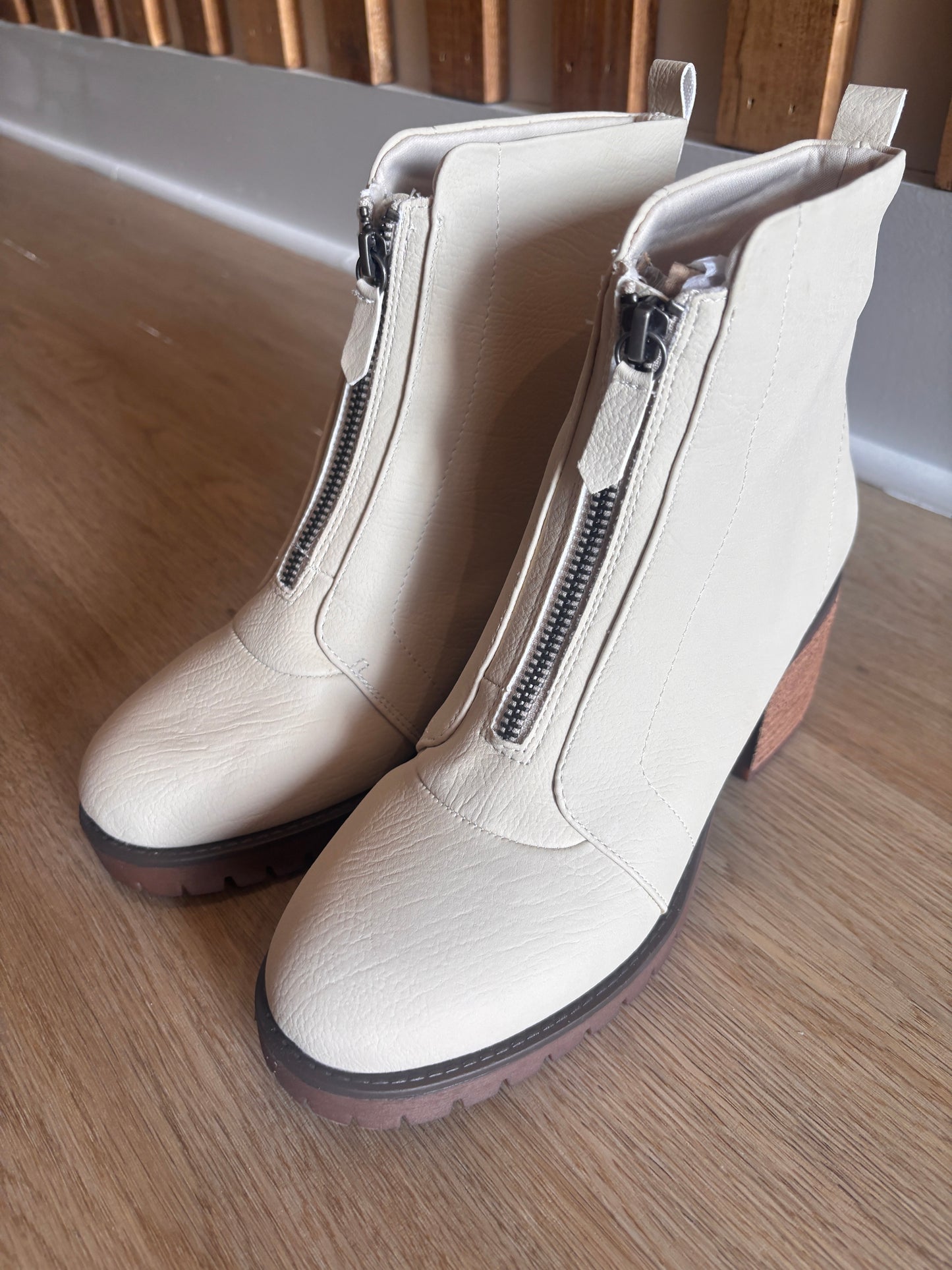 Fabiola Boots - MIA