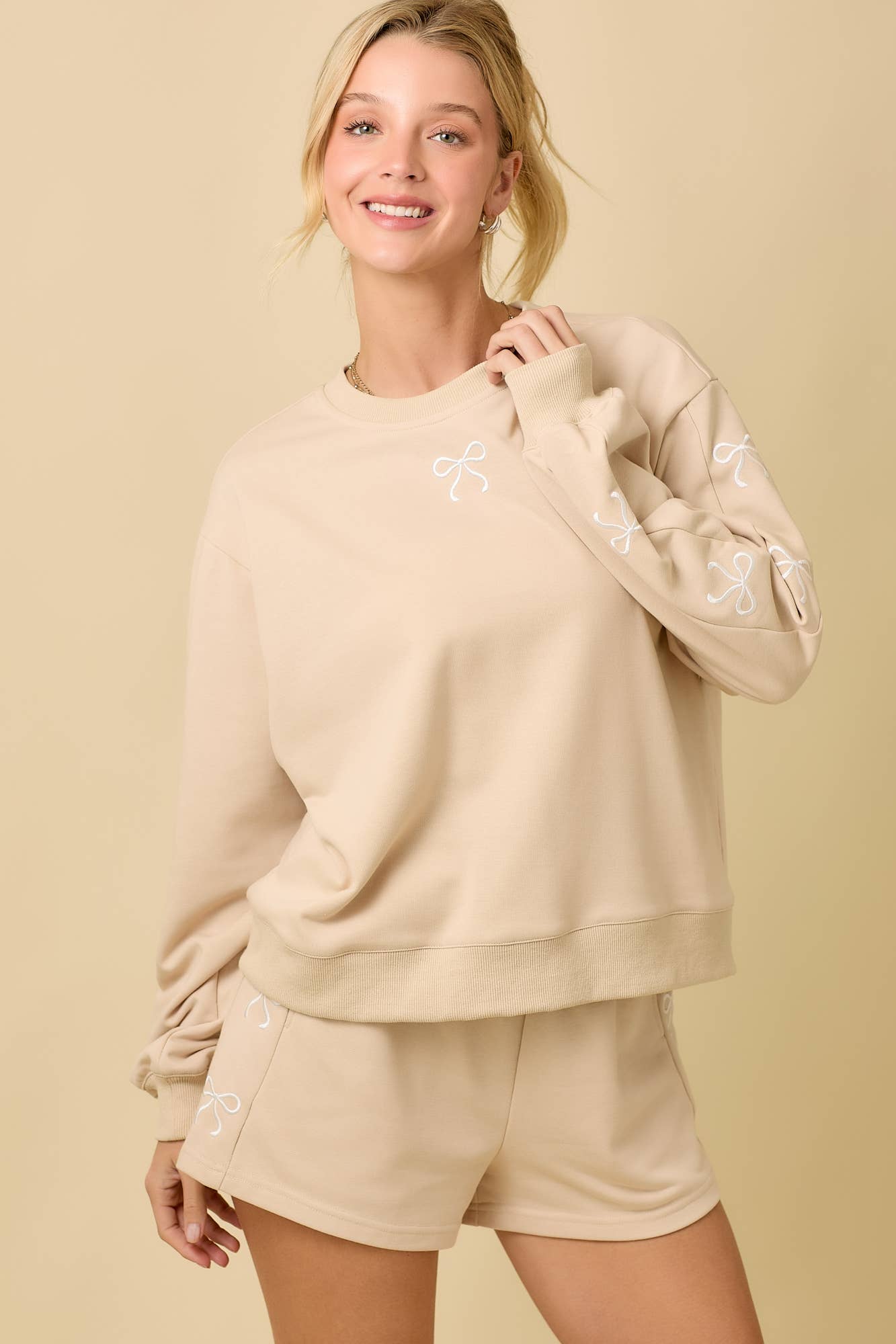 Bow Crewneck