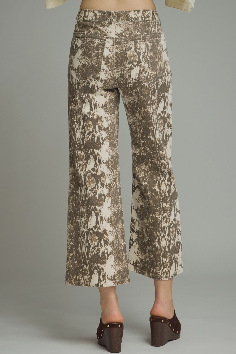 Snake Print Cropped Pants