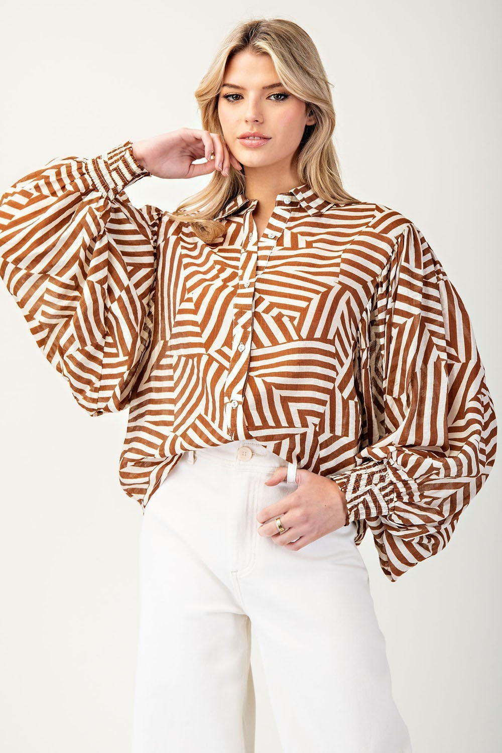 Geometric Bubble Sleeve Blouse