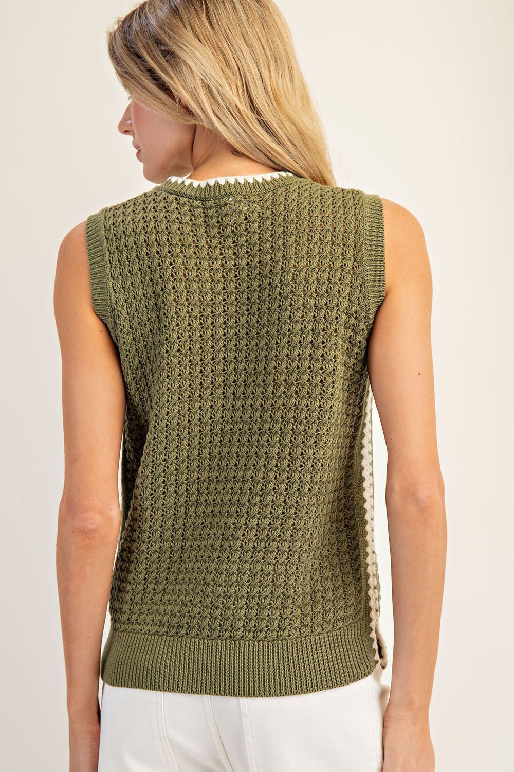 Scalloped Trim Sleeveless Sweater