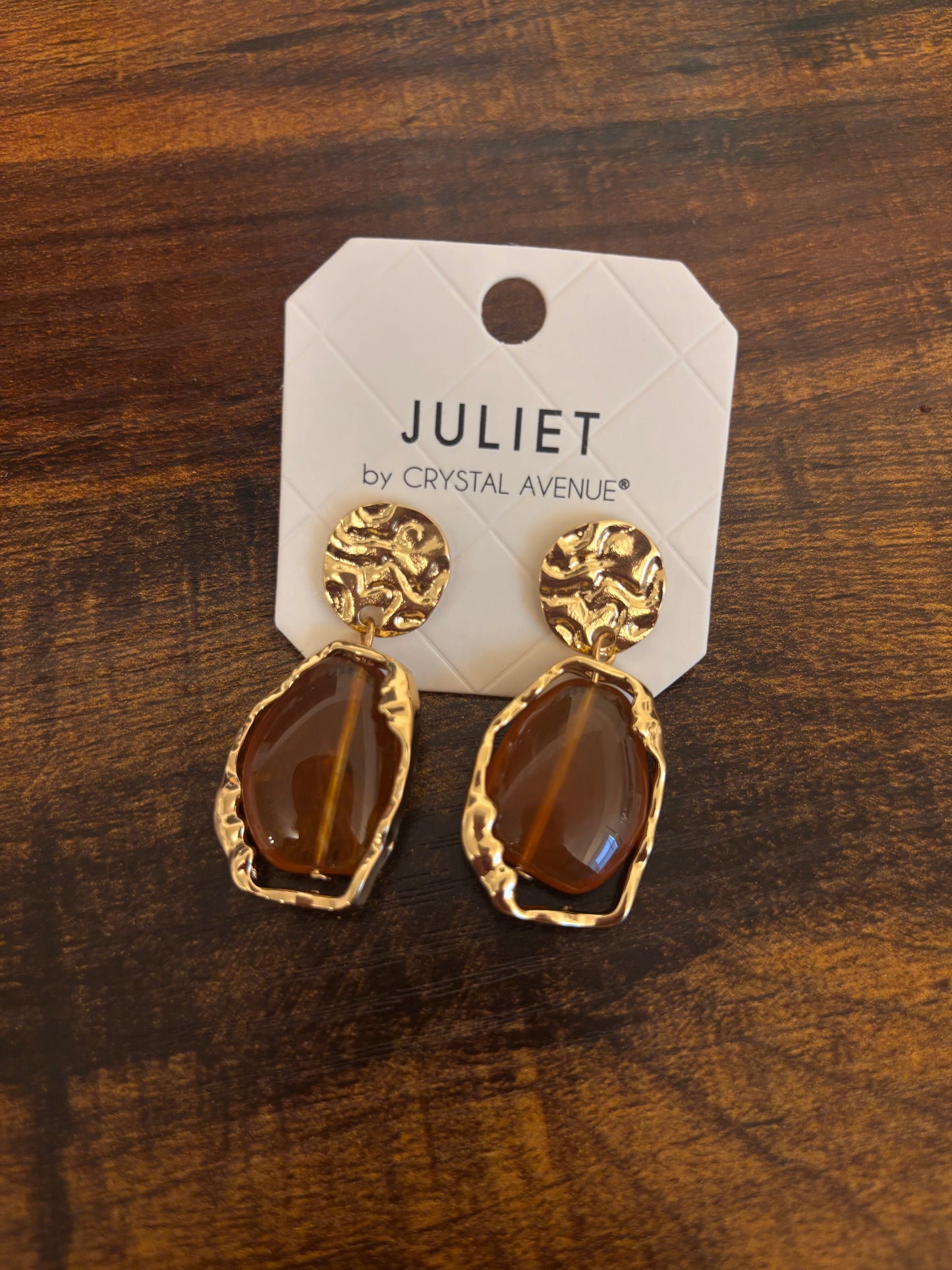 Oval Stone Dangle Earring
