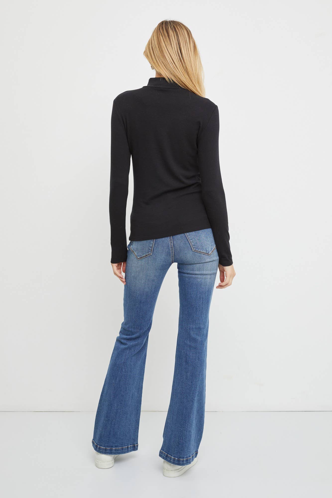 Turtle Neck Knit Top | Black