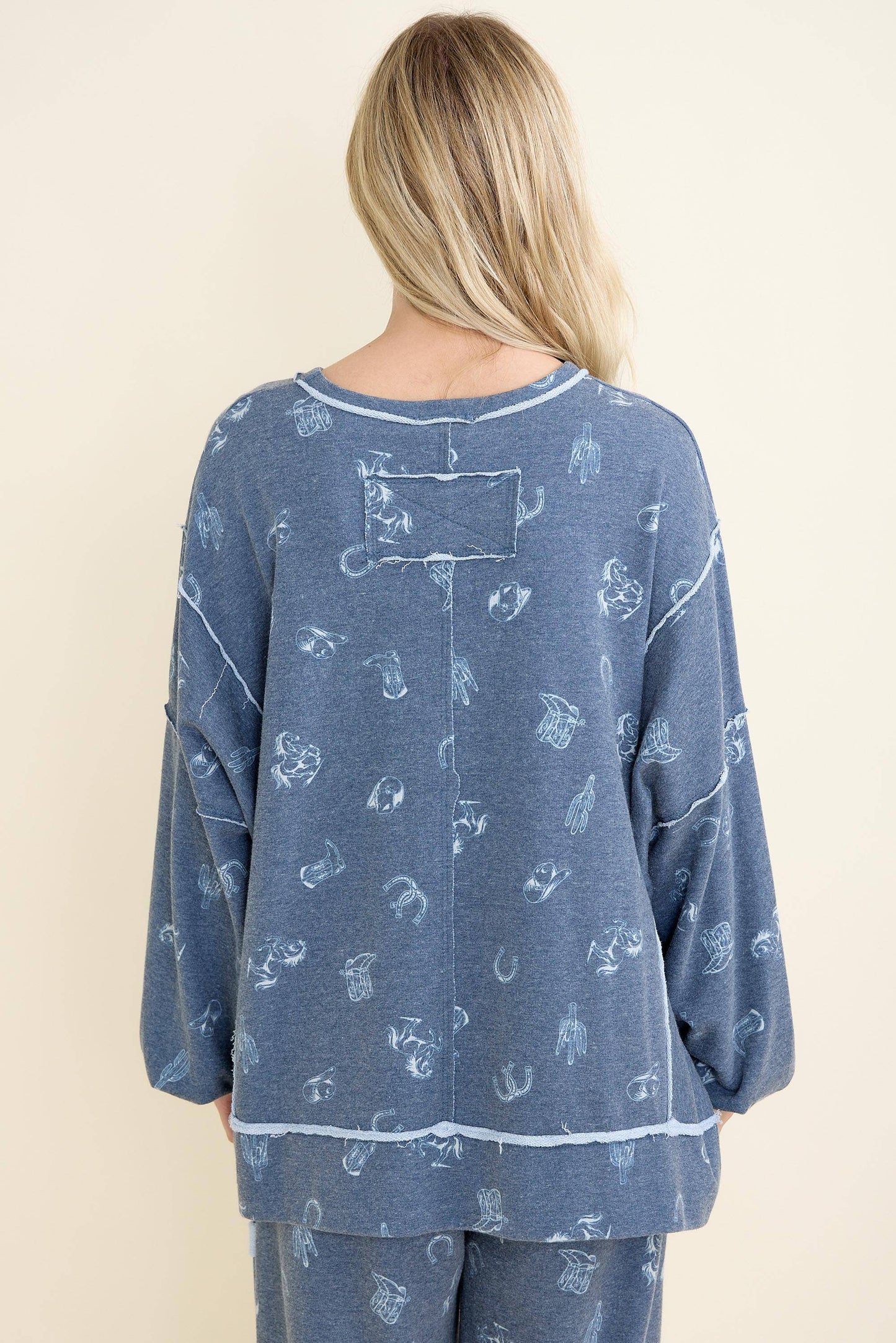 Western Graphic Comfy Sweatshirt