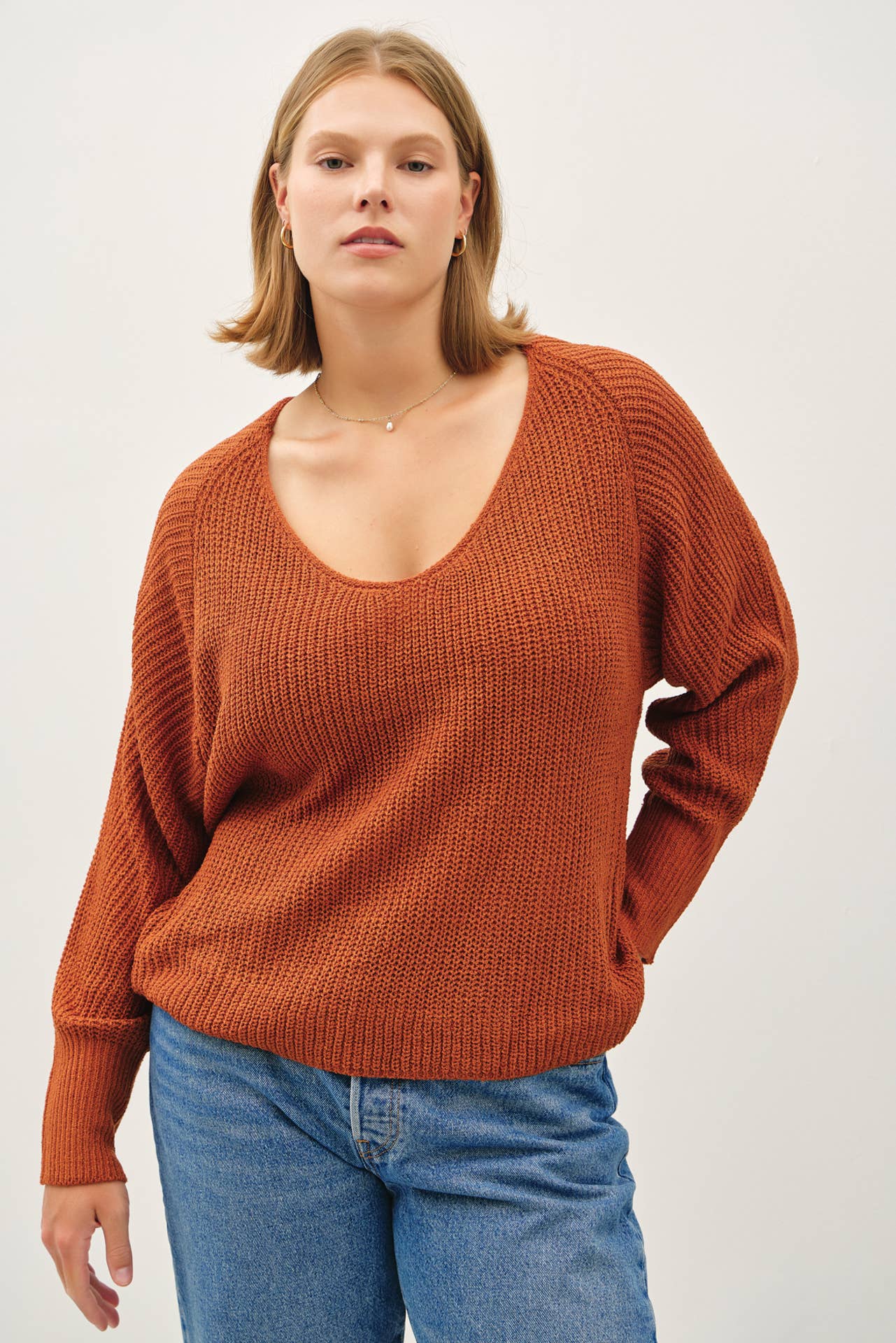 Plus Wide V-neck Long Ragland Sweater