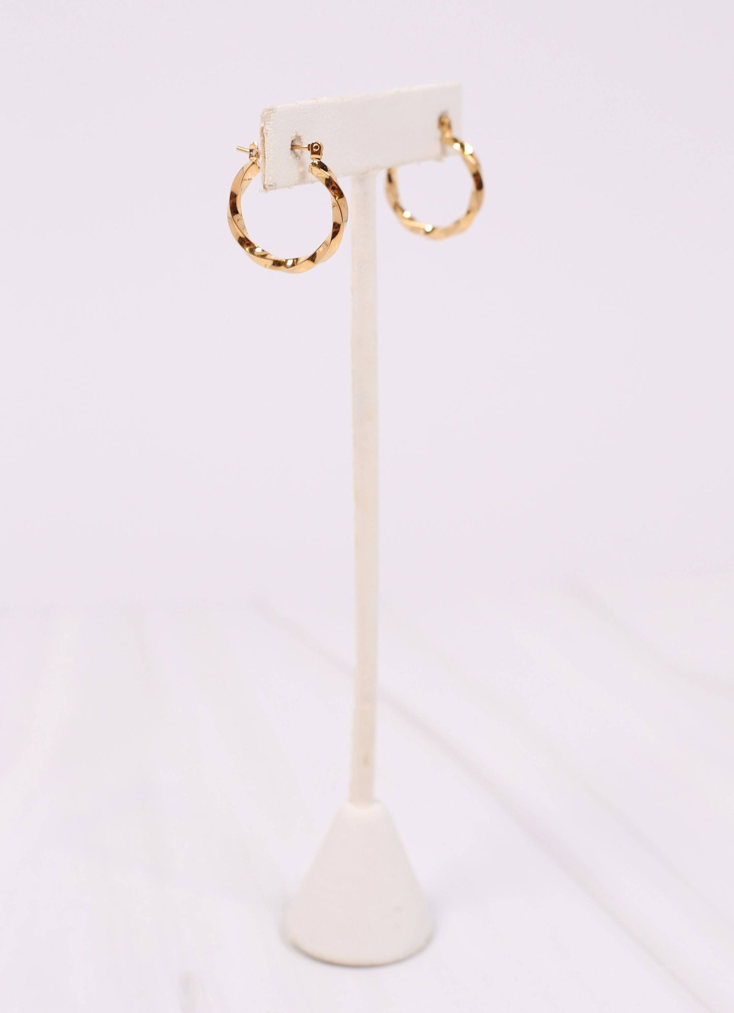 Hemmingford Twisted Hoop Earring GOLD: Default