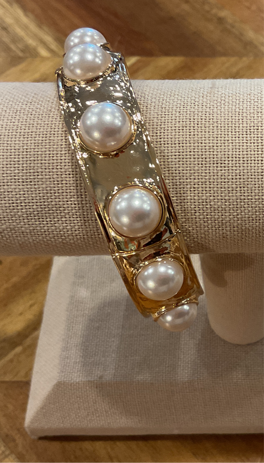 Gold & Pearl Stretch Bracelet