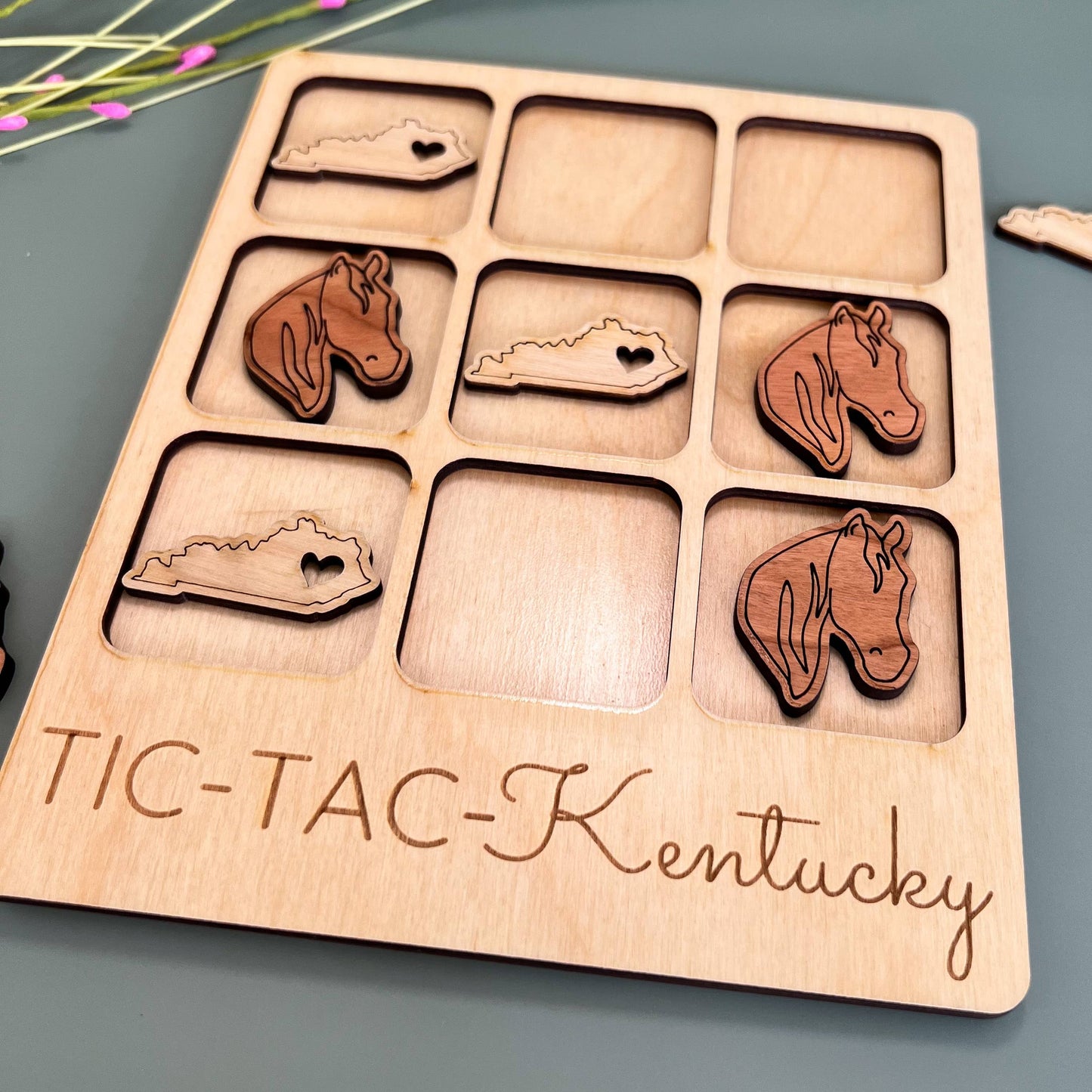 Kentucky Tic-Tac-Toe Game