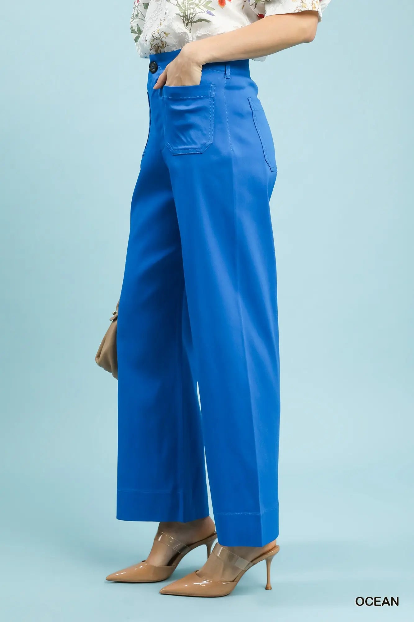 Statement Button Stretch Pants