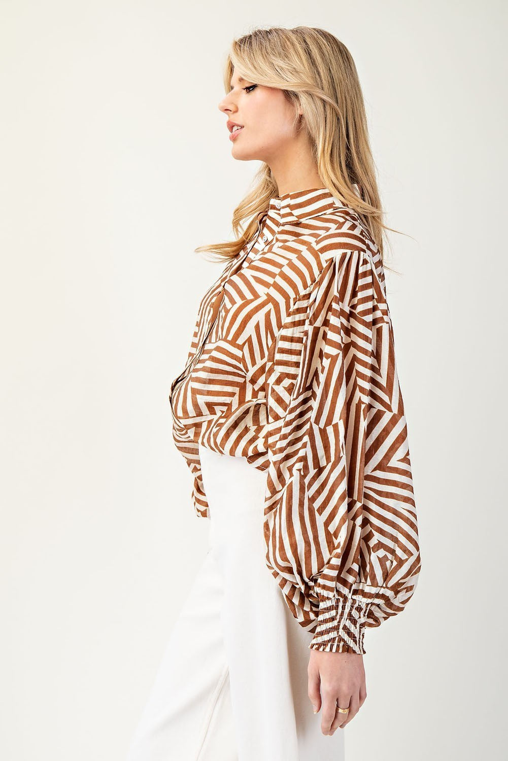 Geometric Bubble Sleeve Blouse