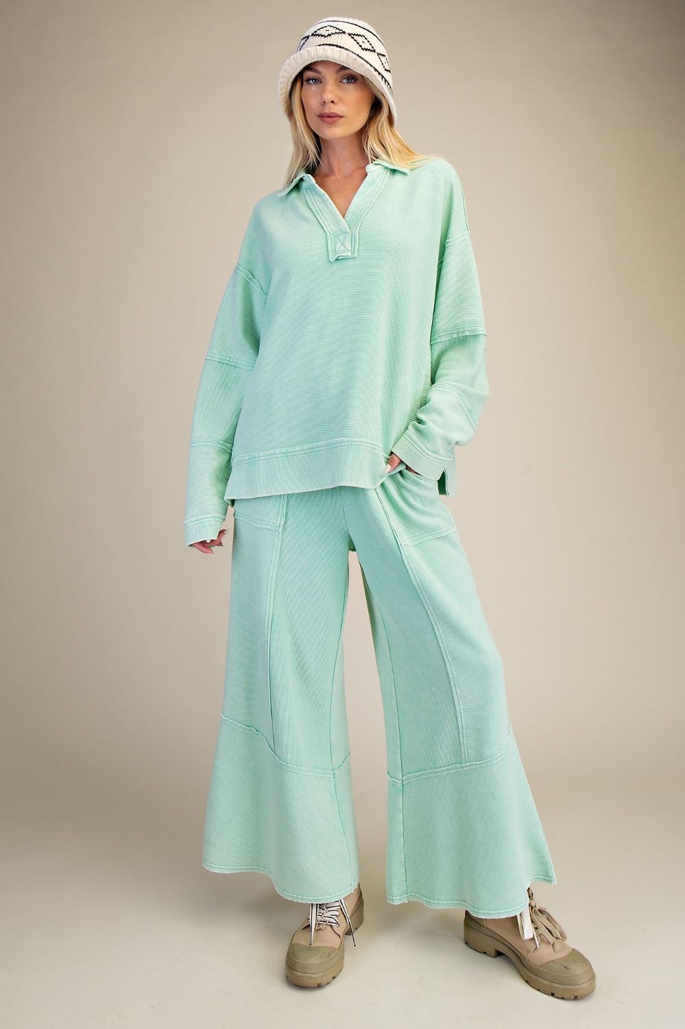 Cozy Bellbottom Pants - Spring Mint
