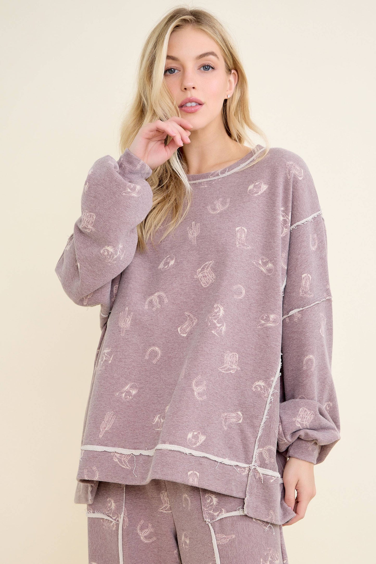 Western Graphic Comfy Sweatshirt