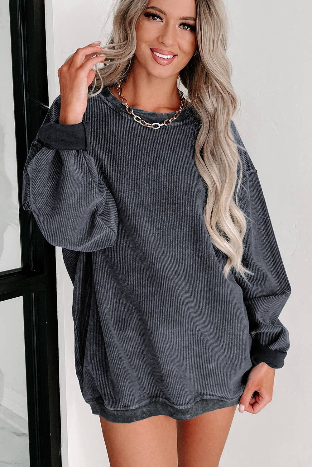 Solid Ribbed Knit Round Neck Pullover Sweatshirt