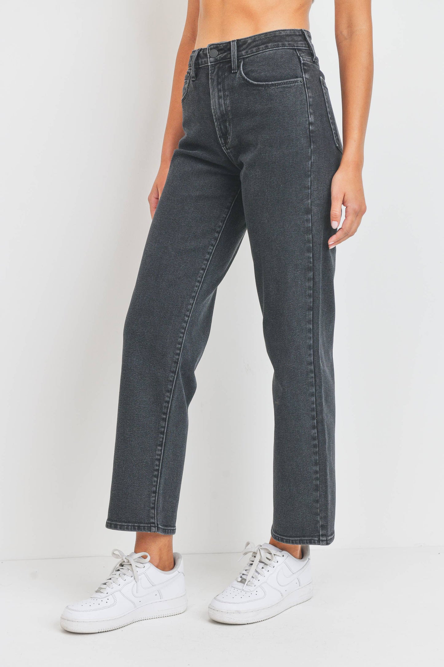 Black Relaxed Straight Jean